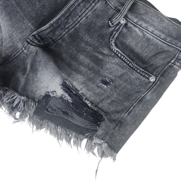 We The Free Womens Shorts Size 30 Black Wash Distressed Cut Off Button Fly. - Picture 6 of 9